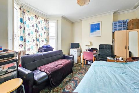 undefined, Herga Road, Harrow HA3