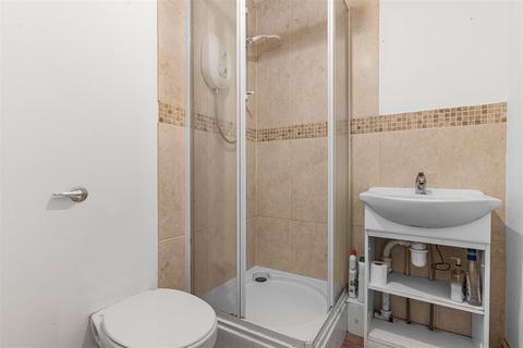 25 Turnpike Lane, Sutton, SM1 4HB
