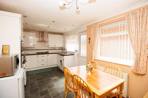 2 bedroom detached bungalow for sale, Park Rise, Hunmanby YO14