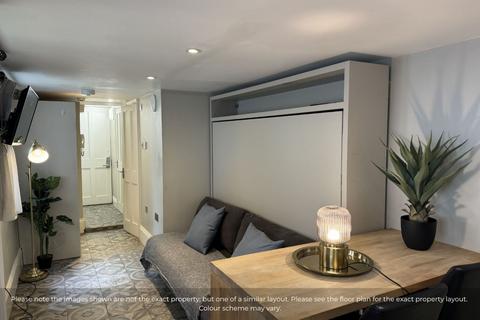 Studio to rent, Gloucester Place, London NW1