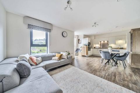2 bedroom flat for sale, Queens Place, Guildford, Surrey, GU2