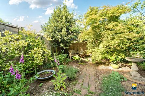 4 Abinger Way, Guildford, GU4 7NG