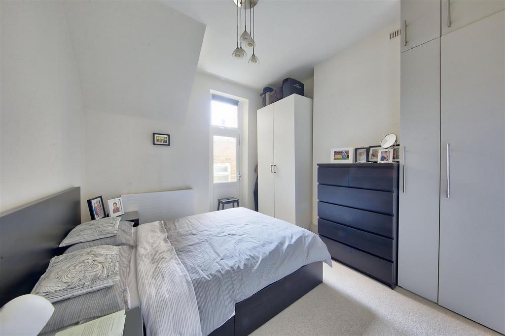 23a strathblaine road bed1.jpg