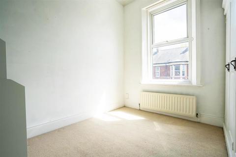 2 bedroom flat for sale, Trevor Terrace, North Shields