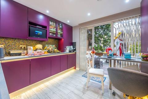 undefined, The Colonnades, Paddington, London, W2
