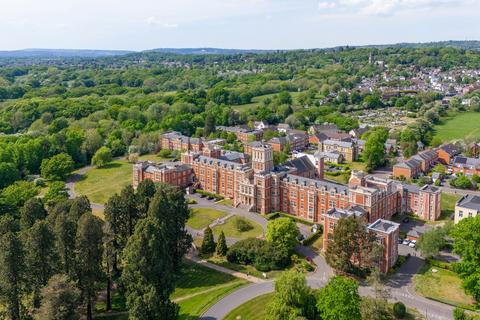 3 bedroom apartment for sale, Royal Earlswood Park, Victoria Court Royal Earlswood Park, RH1