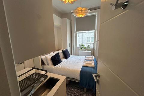 Studio to rent, Gloucester Place, London NW1