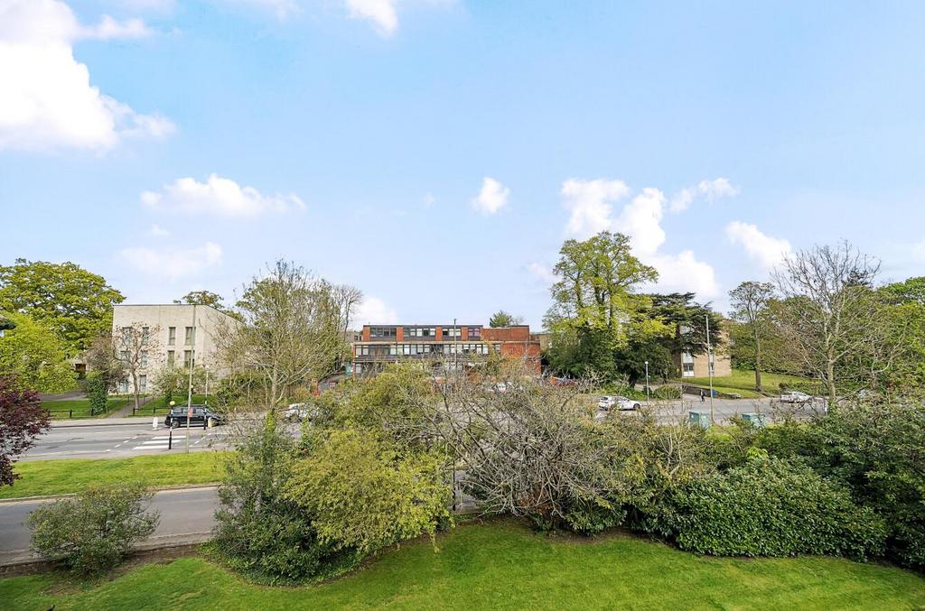 Davidson Frost-Wellings, DFW, Watling Court, Stanm