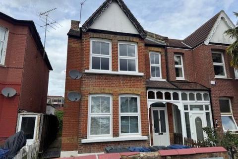 26 Regina Road, London, W13 9EF