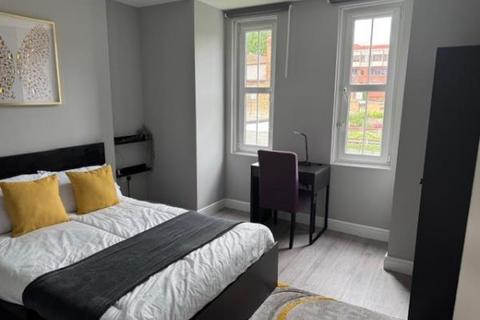 26 Regina Road, London, W13 9EF