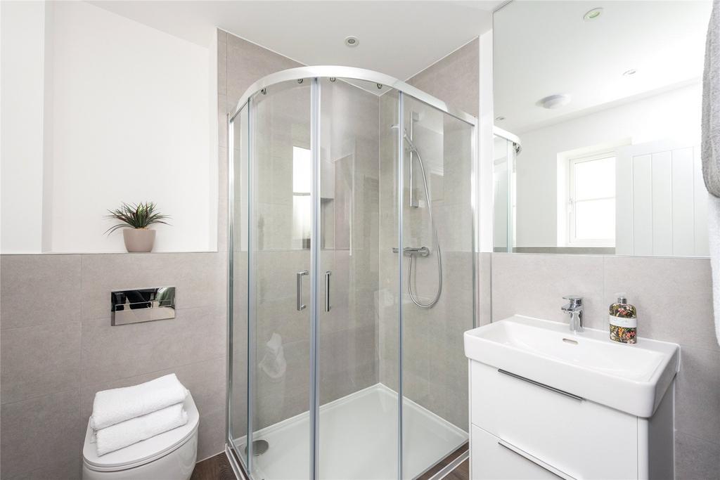 En-Suite 2