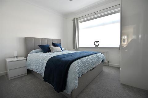 18 Winchester Road, Bexleyheath, DA7 4TX
