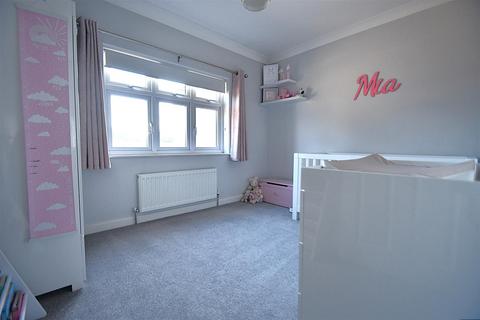 18 Winchester Road, Bexleyheath, DA7 4TX