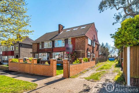 2 bedroom maisonette for sale, Broadlands Road, Bromley