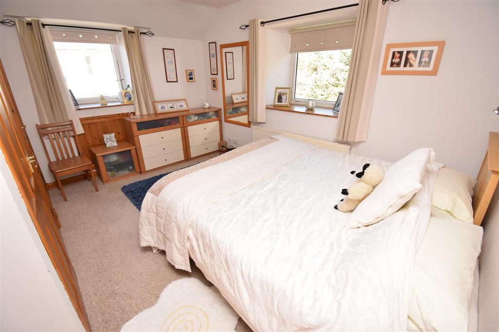 Bedroom four (2).jpg