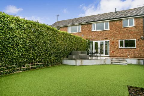 52 Cotsmore Close, Moreton-in-marsh, GL56 0JE