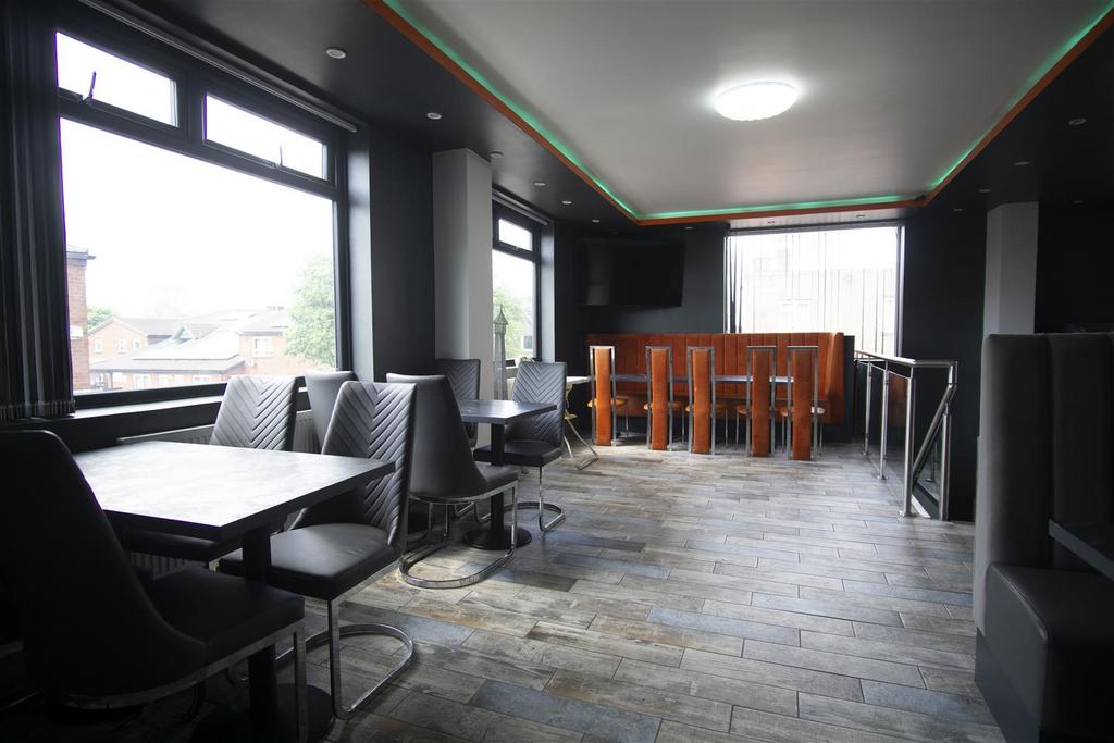 1st Floor Hall