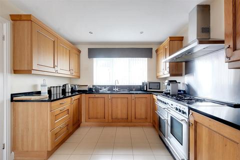 1 Bideford Close, Nottingham, NG3 5UP