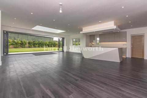 undefined, Dawbers Lane, Chorley PR7