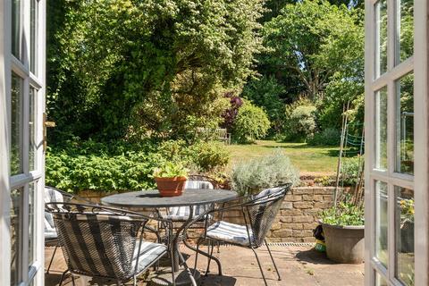 4 bedroom detached house for sale, Park Road, Kingston Upon Thames KT2