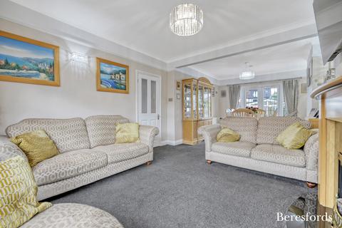 5 Norman Road, Hornchurch, RM11 1LN