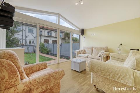 5 Norman Road, Hornchurch, RM11 1LN