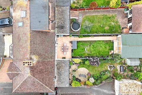 5 Norman Road, Hornchurch, RM11 1LN