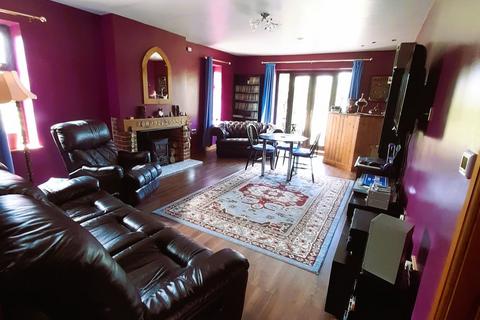 undefined, Meadow View, Lower Road, Middleton, CO10