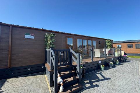 2 bedroom lodge for sale, Preston
