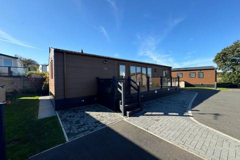 2 bedroom lodge for sale, Preston
