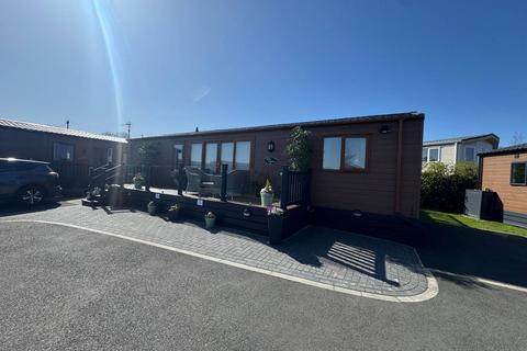 2 bedroom lodge for sale, Preston