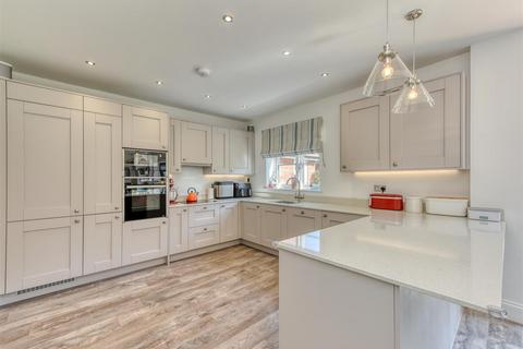 30 Anvil Close, Albrighton, Wolverhampton, WV7 3JP
