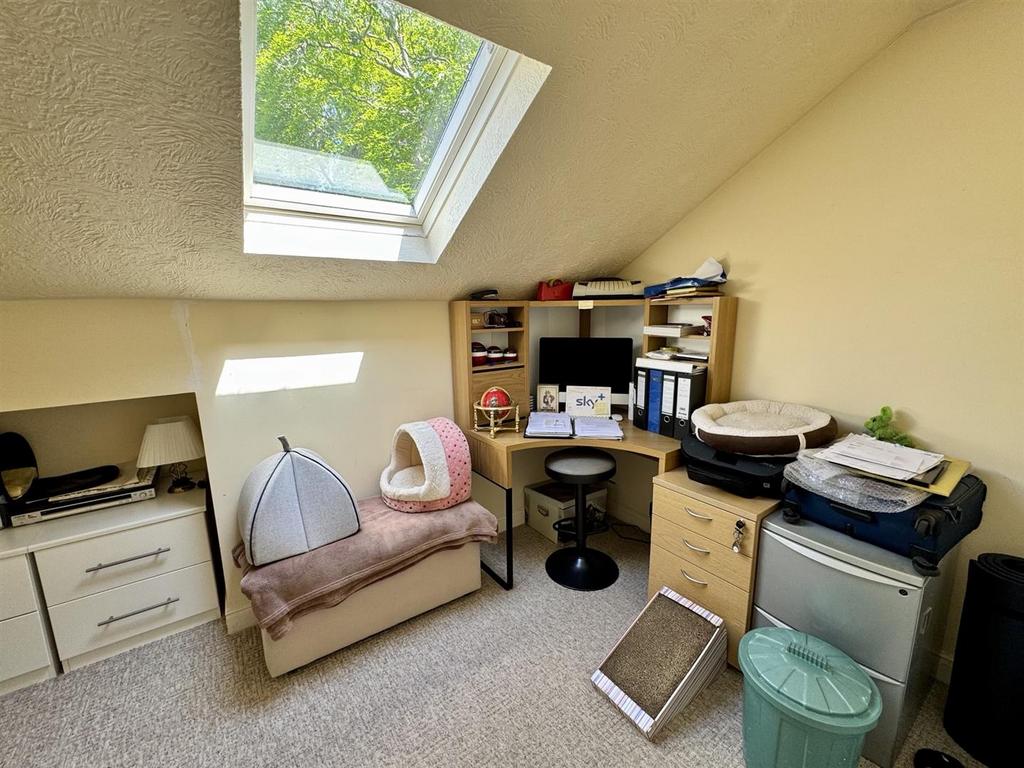 Bedroom 4/Study