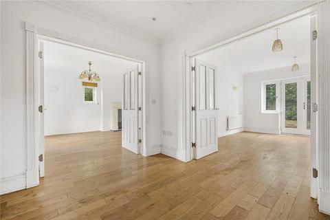 5 bedroom detached house for sale, Taryn Grove, Bromley