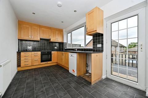 3 bedroom terraced house for sale, Haw Lane, Yeadon, Leeds