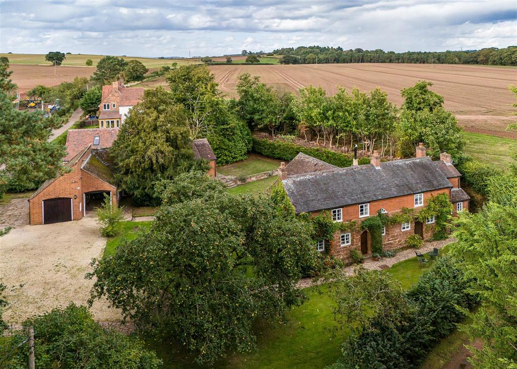 1 Chapel Cottages-SEPT25 Drone-4.jpg