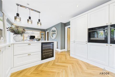 1 Geoff Morrison Way, Uttoxeter, ST14 7SR