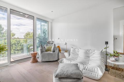 1 bedroom apartment for sale, Lanson Building, 348 Queenstown Road, London, SW11