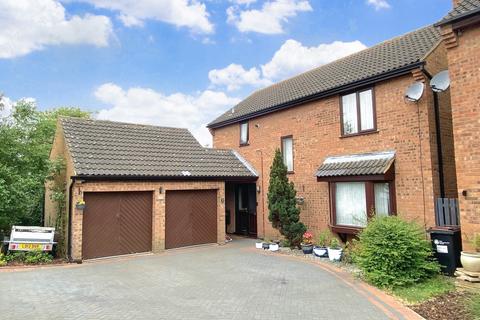 4 bedroom detached house for sale, Verdant Vale, East Hunsbury, NN4 0SQ