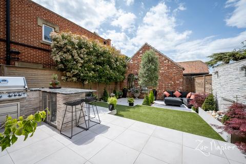 3 bedroom detached house for sale, Danbury