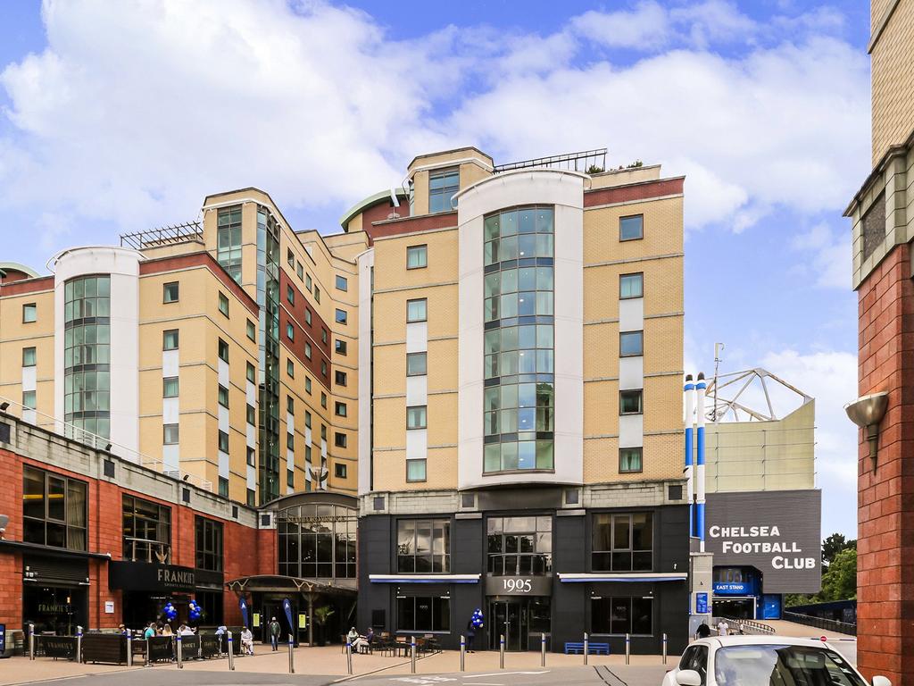 6 Hotel Apartments