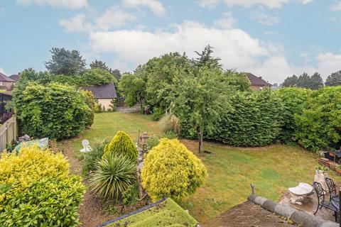38 Cherry Orchard Road, West Molesey, KT8 1QZ