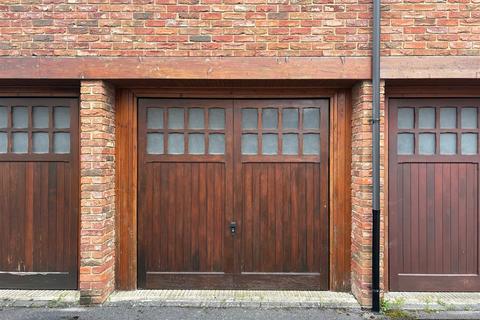 undefined, Hambledon Row, Shillingstone