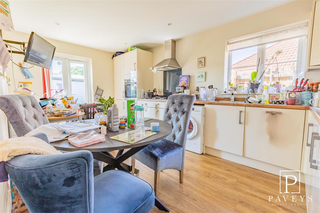 Kitchen diner