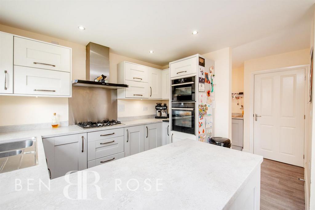 Kitchen/Diner/Family Room