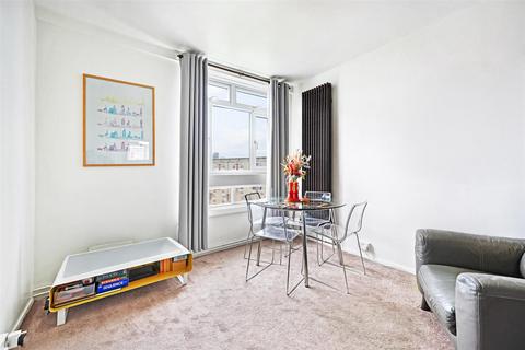 2 bedroom flat for sale, James Hammett House, Ravenscroft Street, London