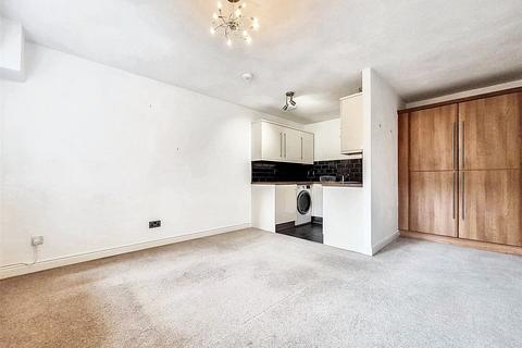 undefined, Bay View Court, Fairfield | Ground Floor Apartment near the Train Station