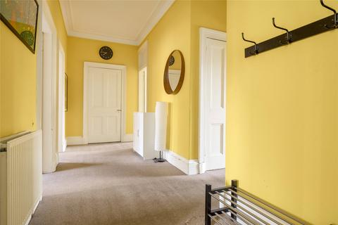 2f1, 10 Brougham Place, Edinburgh, EH3 9HW
