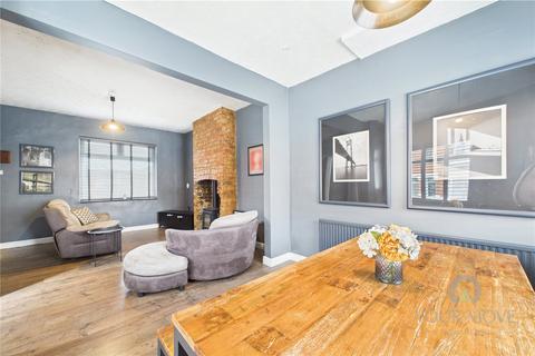 15 Leslie Road, Northampton, NN2 6BD