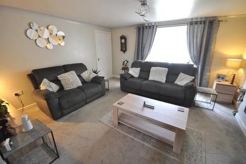 21 Kingsmede, Moorends, Doncaster, DN8 4SN